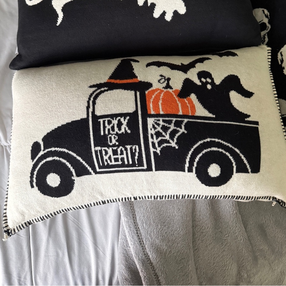 Halloween White Knit Pillow - Picture 2 of 2